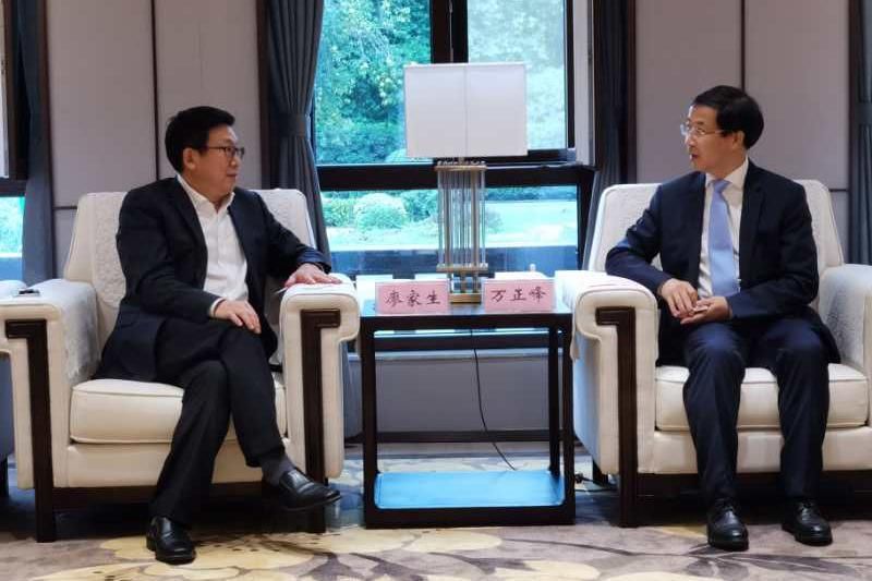 廖家生会见河南省发改委主任何雄、郑州市