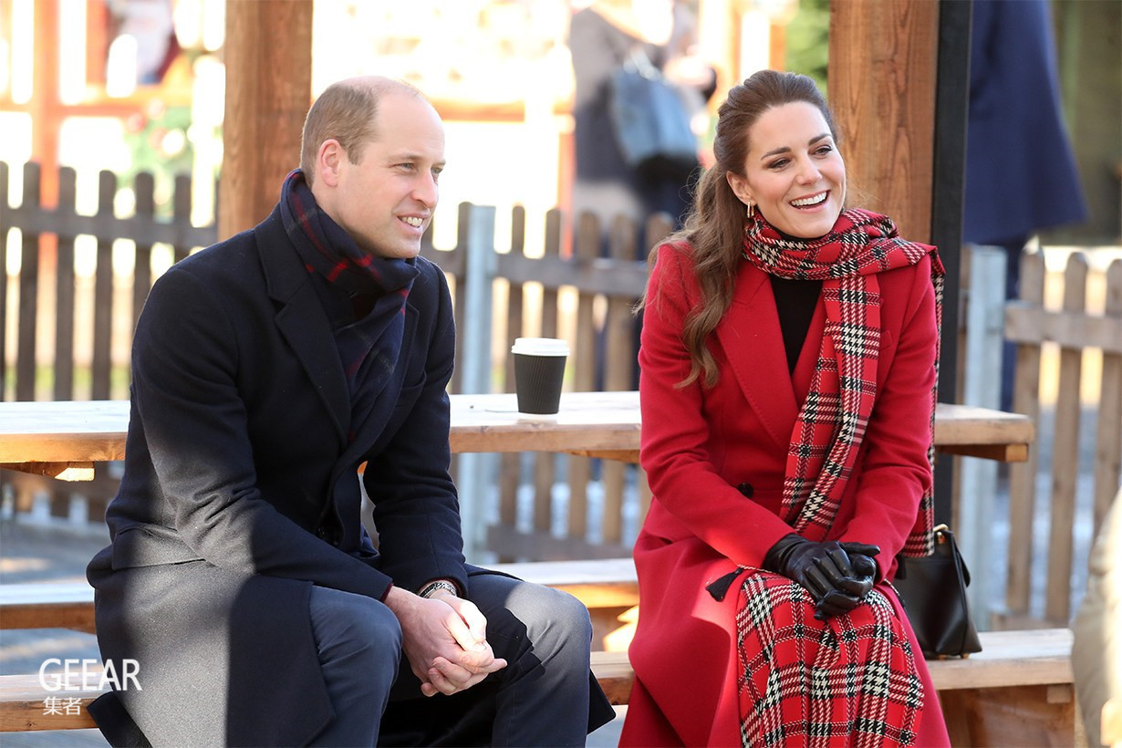 节日|王室穿搭灵感:凯特王妃用一条爱裙,穿出浓浓的节日气氛!