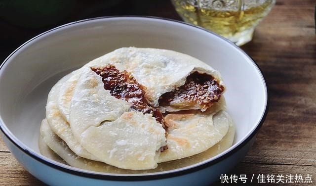 美味的红糖油酥饼,简单易学,好吃不油腻!