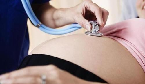 婆婆|产妇破水后不顾婆婆阻拦,赶紧让老公送去医院,医生:直接手术吧