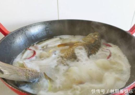 不腥|它是鱼腥的“死对头”,炖鱼时放上一点,鱼肉鲜嫩不腥,长见识了