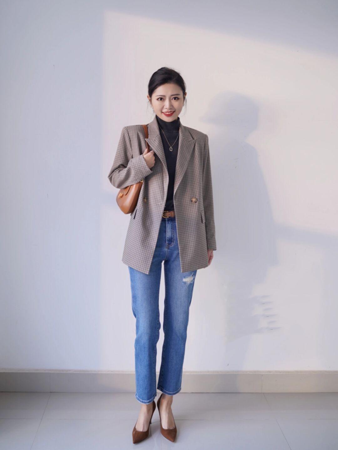 连衣裙 你的衣橱里绝对少不了“西装”,来看潮人的时尚造型,值得借鉴