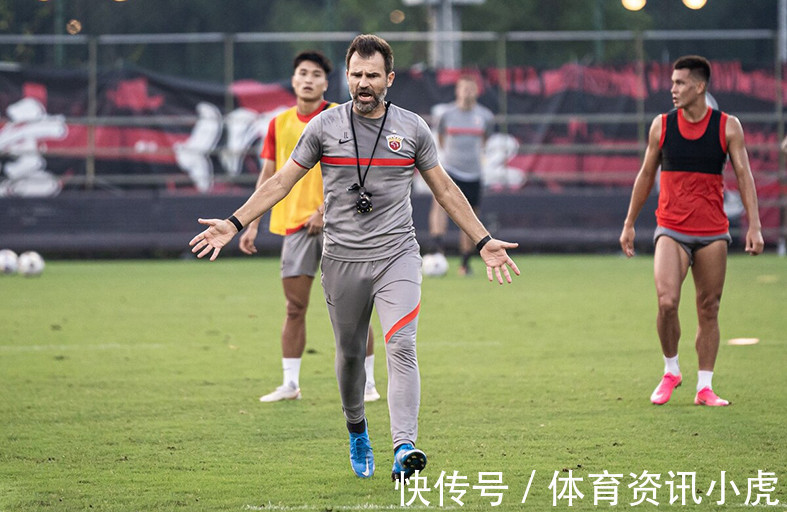 引援|泰山第一签!中超大衣哥加盟只差官宣 体坛:海港已锁定国脚中卫