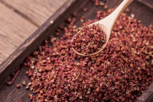 炖排骨煮猪肉时,牢记三不放,出锅香而不腻,好吃到没腥味