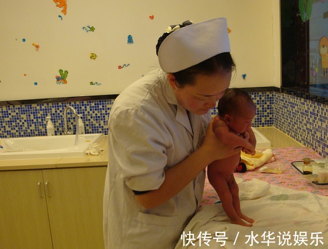 x型腿|宝宝走路早晚代表着智商高低你家孩子多大会走路的