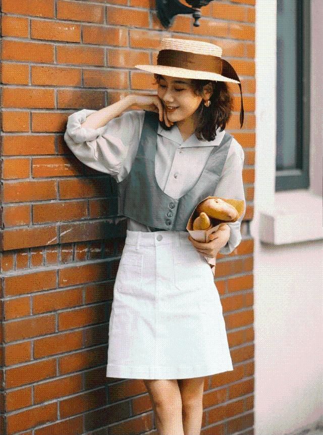 裙子|女人再懒，穿裙子也别配丝袜