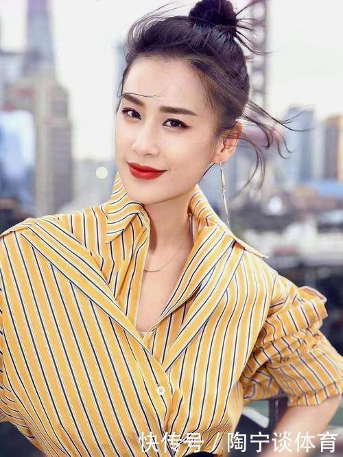 40岁女人巨显老的发型，这3种发型谁留谁土气，太影响颜值和美