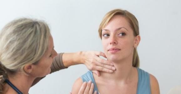 乳腺结节|有甲状腺结节的人,谨记“2吃、2不吃”,身体会“感激”你!