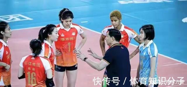 杨佳|新星闪耀排超,小将频创惊喜,青春尽情绽放,女排圆梦巴黎