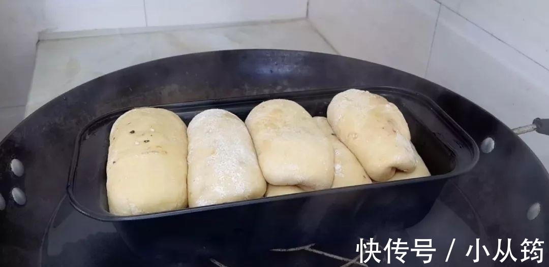 面团|面包又出新吃法,不用烤箱也能做,我家隔三差五做着吃,松软香甜
