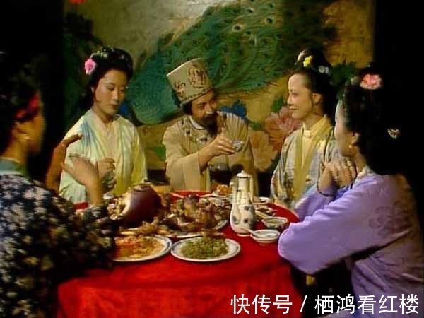 贾政&中秋节异兆频发、悲音纷现,宁荣二府的当家人是如何应对的?