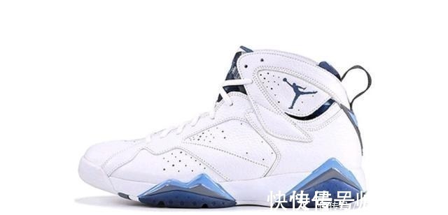 黑曜石 网友晒出自己的鞋子,有Aj黑曜石还有詹15等等,这算多的吗