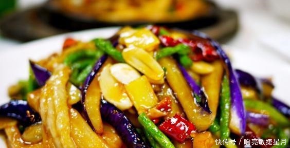 当炒茄子的时候,很多人忽略了“这1步”