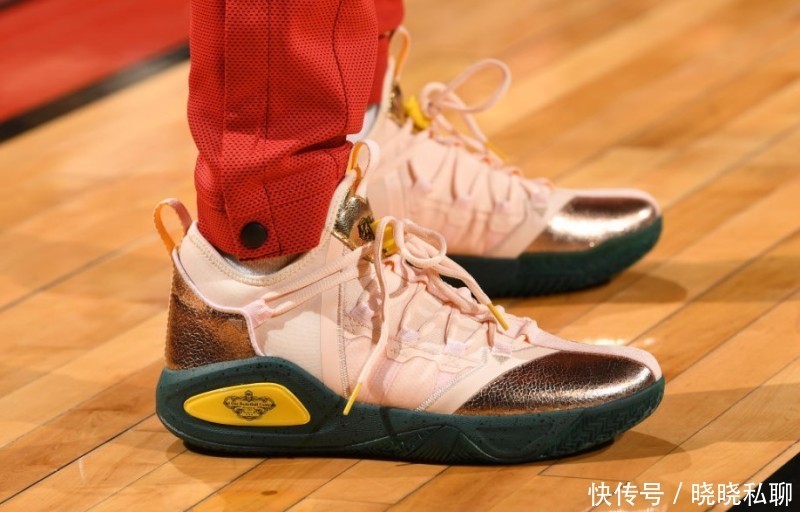 球鞋上脚回顾!东契奇上脚Jumpman Diamond,库里上脚库里6