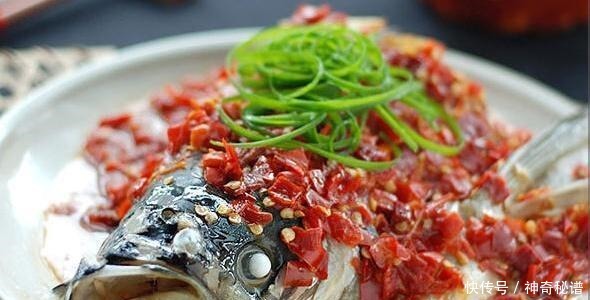 八道硬菜, 上得了桌面, 下得了米饭