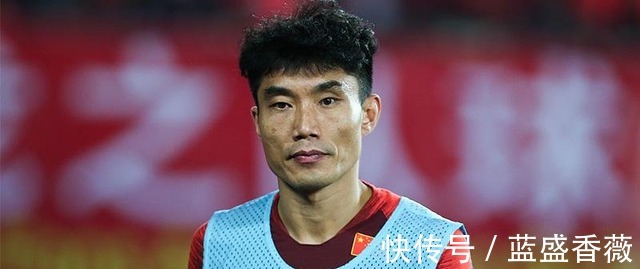 李霄鹏|7场1负2平4胜,郑智身兼三职无愧恒大队魂,李霄鹏的新国足引争议!