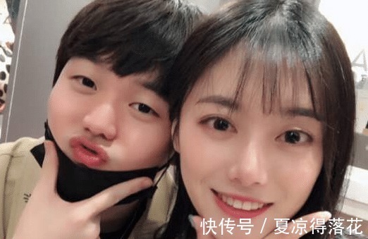 电灯泡|Karsa恋情遭曝光,二次元画风女友可爱甜美,像动漫中走出的萌妹