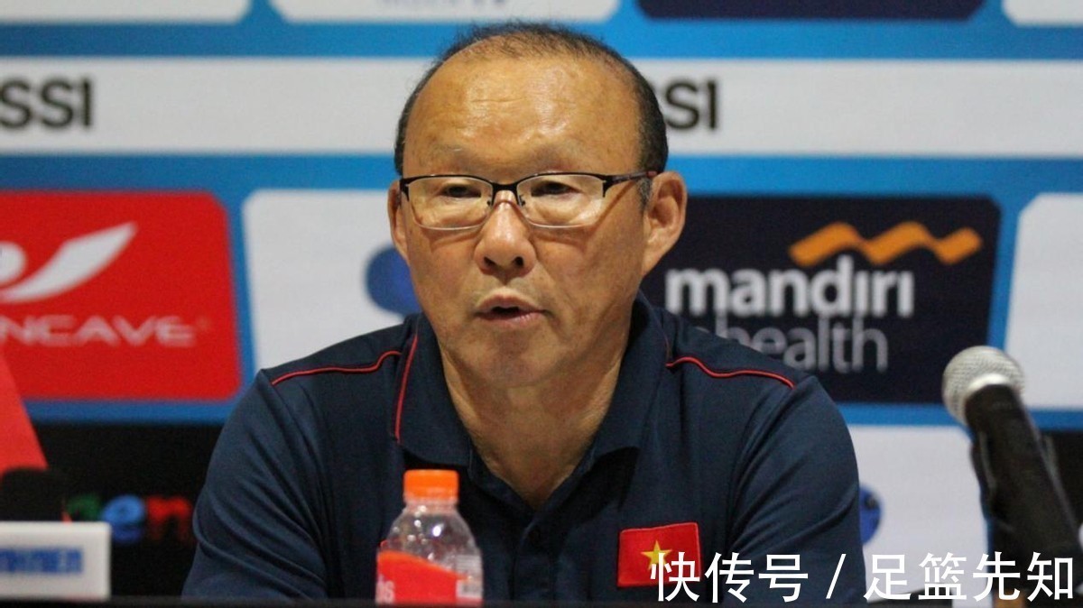 越南队|比中甲门将还丢人!越南主帅打脸众人,韩媒也发声,国足都想帮忙