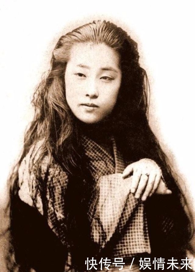 艺妓|19张罕见而独特的日本艺伎老照片回顾展,上个世纪的艺伎妆容