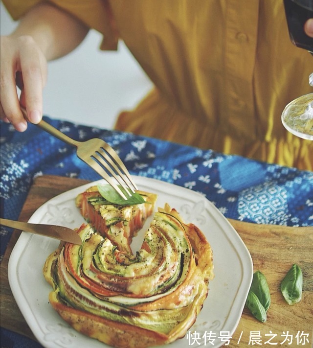 韩国|140斤韩国网红身材好绝，大体重也有好身材，大胆展示“微胖美”