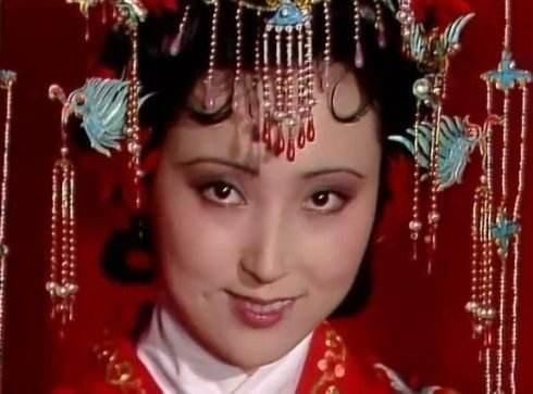 贾母!王子腾又不是林黛玉的舅舅,为何贾母命黛玉去参加他女儿的婚礼?