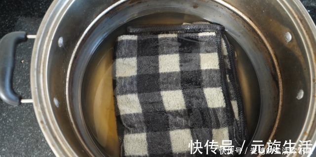 毛巾|毛巾只用水洗根本洗不干净，教你正确清洗方法，干净除螨无异味