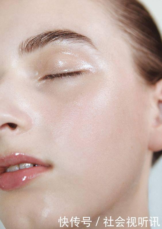 回首过去一年，总结这些高性价比的精华，又美白又抗老不输大牌！