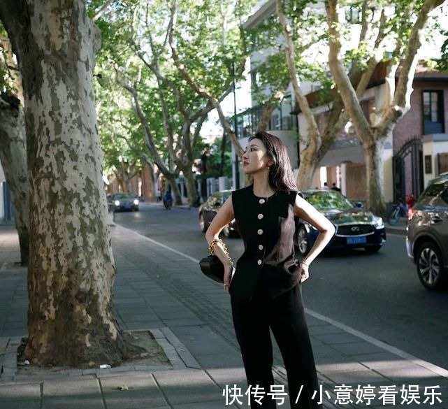 背心|越来越流行极简风穿搭，简简单单的穿搭风格，精致又高级