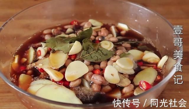 白萝卜怎么做最好吃，大厨教你，加1碗花生米，开胃下饭又解馋