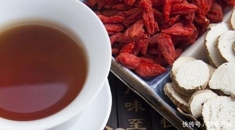 正常值|体检出高血脂怎么办？医生告诫：做好4点血脂值可以重回正常