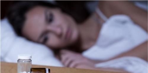 天然|半夜老是醒，早上醒太早都算失眠，喝水撒一把这种天然食材睡得香