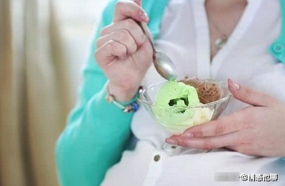 胎儿|怀孕期间，为了自己和胎儿着想，晚上尽量“不要吃”3种食物！