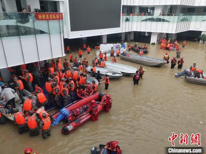 王登峰|空地联手 郑州市阜外华中心血管病医院患者加紧转移