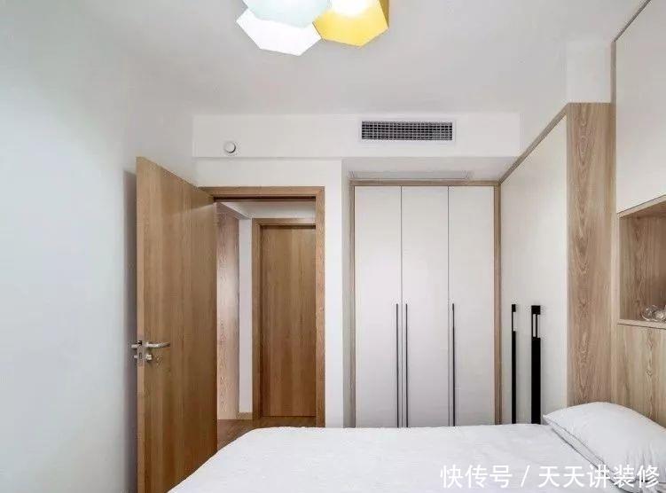 L型|毫不夸张，卧室里这样装个L型衣柜，完全可以抵得上一个衣帽间！