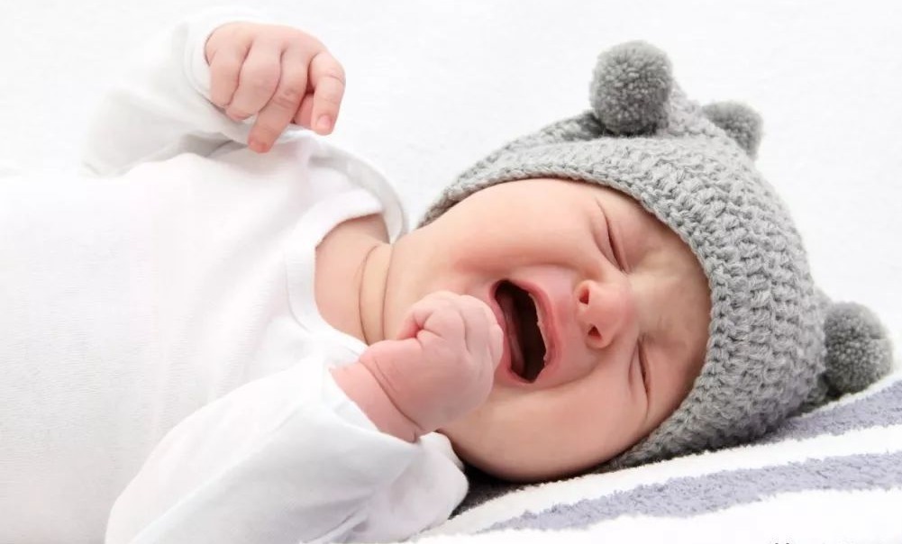 新生儿|宝宝睡醒后的三个“小举动”,说明大脑发育好,宝妈对照一下吧