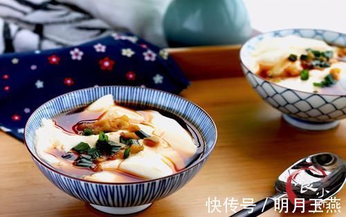 自制豆腐脑，几乎无失败，冬季早上喝一碗热乎乎的豆腐脑，太舒服