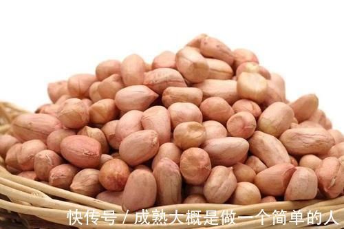 桃子|冬季，女性不想子宫“脏脏的”，常吃3种食物排毒养颜，温暖子宫