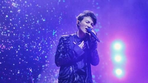 霆锋战队|《好声音》18进9下半场,高睿连续三场输给傅欣瑶?李健一脸凝重