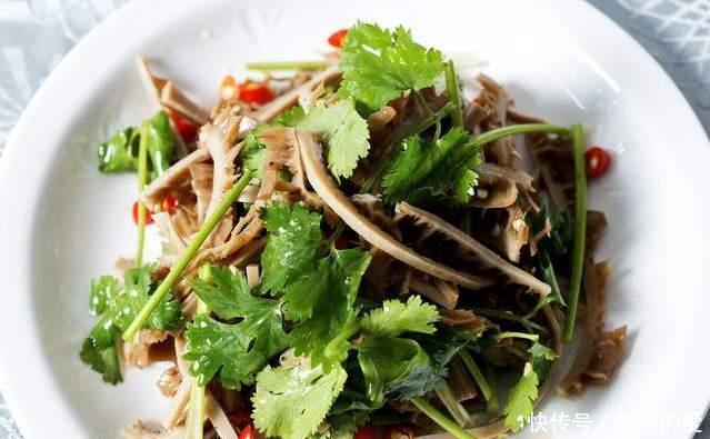 保存香菜不能直接放冰箱,老农教你一招,放久了不发黄也不烂叶