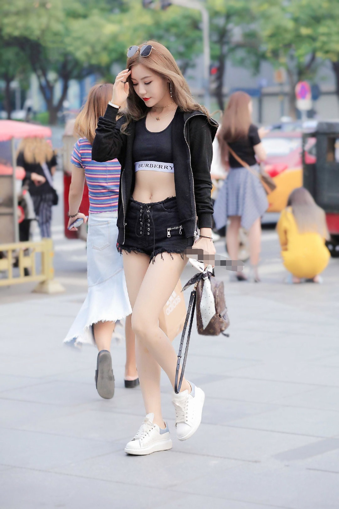 休闲|姐姐的穿搭小心机, 运动背心搭外套, 清秀运动休闲风