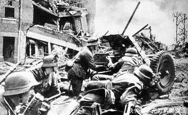 人理|二战中最奇葩的国家！投降没人理，自建战俘营把自己关进去