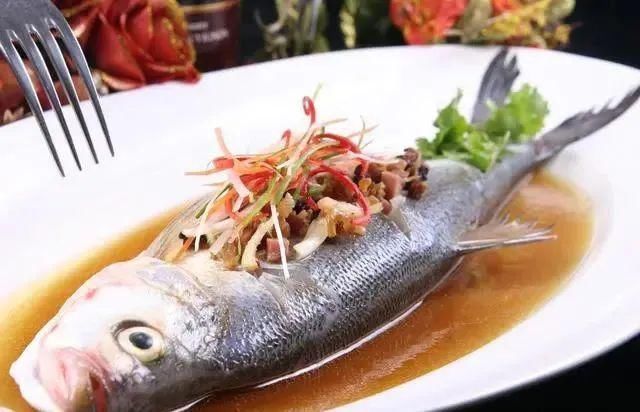 鸡蛋灌饼|这五种主食，热量堪比油脂，第1种大家都常吃，减肥期的你要忍住