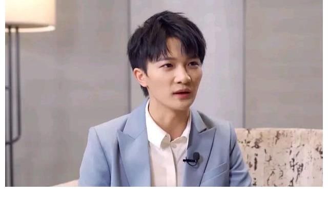 嗓音|周深嗓音男孩上《好聲音》，導(dǎo)師瘋狂搶人，李克勤：我和周深不熟