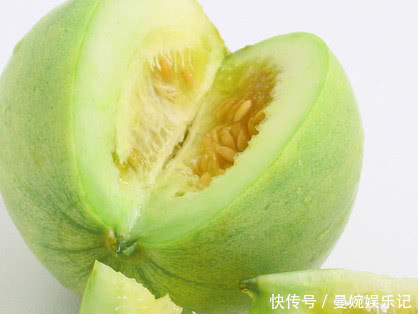 技巧|挑选香瓜也有窍门,只要记住3个技巧,保证挑出甜的