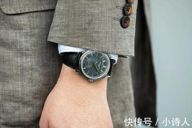 朗格 2022年薪百万程序员画像:穿优衣库,戴劳力士