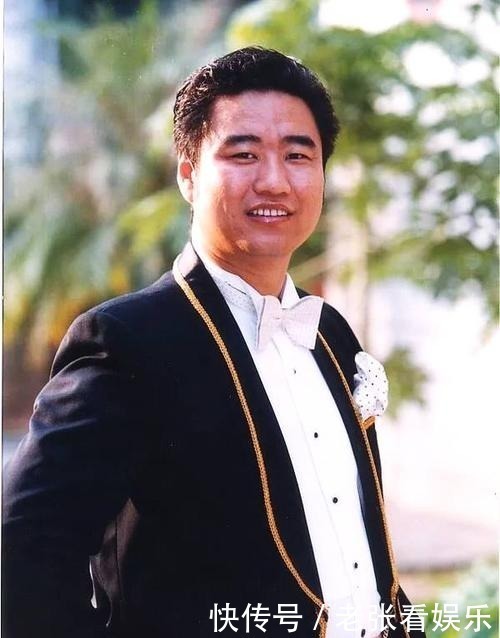 2006年,感动中国丛飞抱憾离世,4月大的女