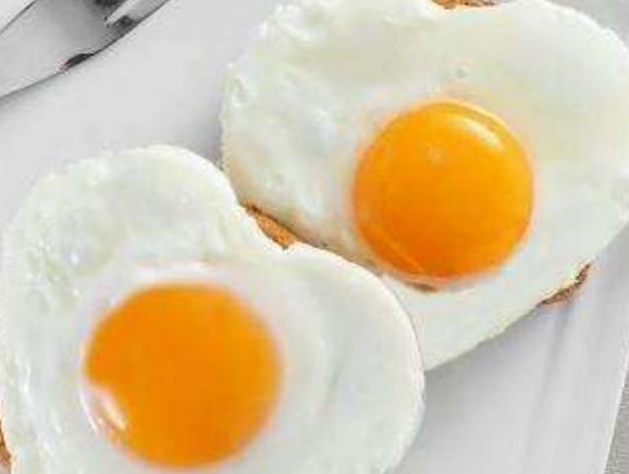 不吃|每天吃一个鸡蛋的人,与不吃鸡蛋的人有什么区别,两者区别大吗?