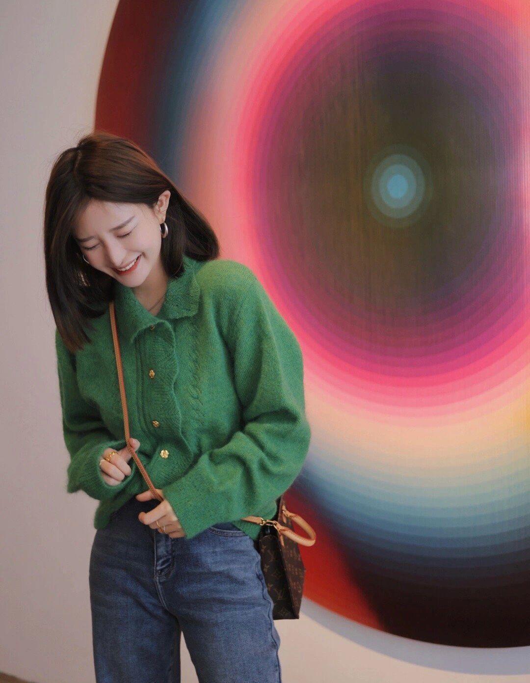 优雅 普通毛衣穿不出质感?看看这些搭配方式,优雅温柔又高级