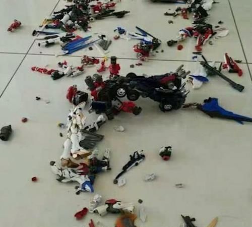 受害者|孩子打碎价值20万的手办，要求父母赔偿，聊天内容真豪横