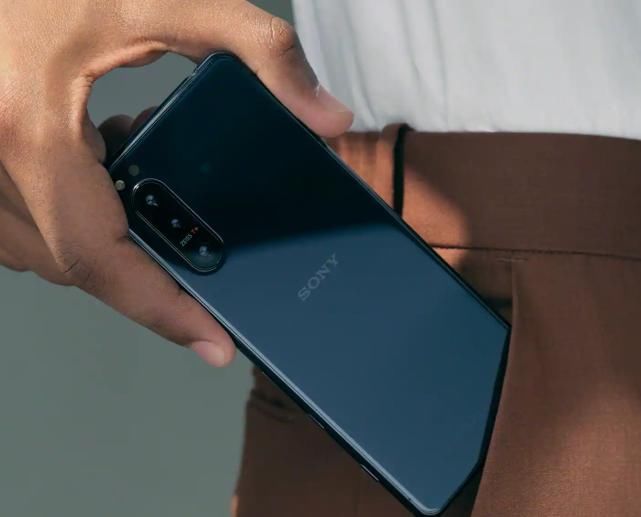 扬声器|最轻薄骁龙865手机诞生,耳机孔、双扬声器、高刷屏全都有